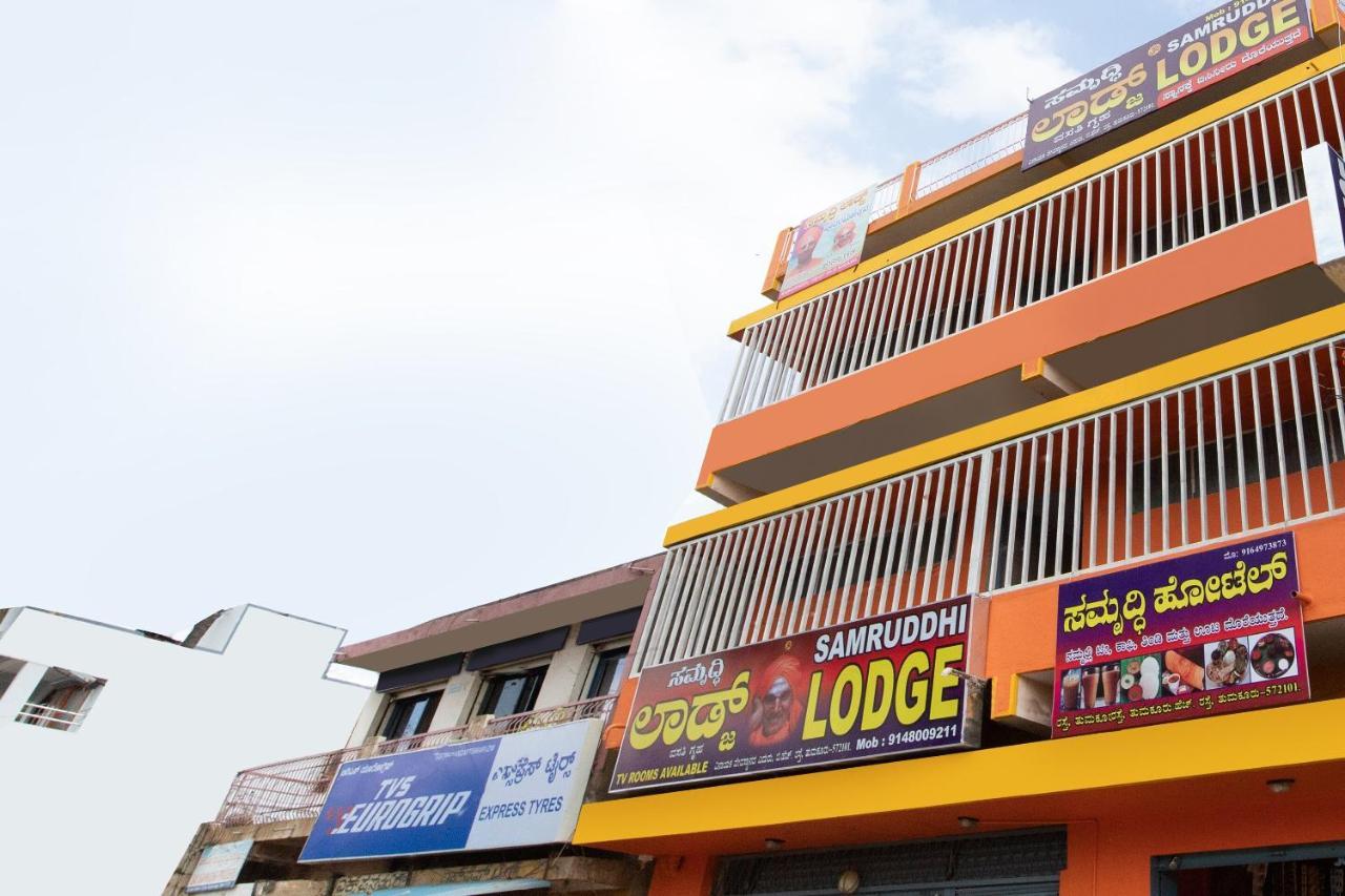 Spot On 66235 Samruddhi Lodge Tumkur Exterior photo
